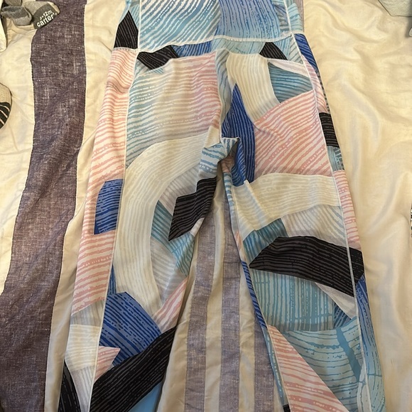 Adidas Crops - Picture 6 of 6